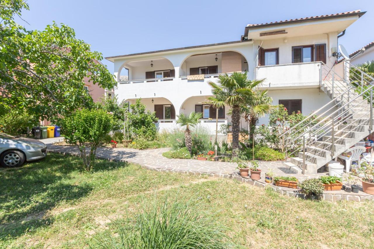 Apartment Beti With Balcony Baška Exteriér fotografie